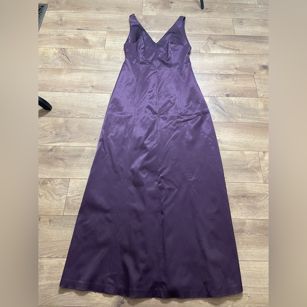 Elegant long gown by Zara Women in a deep plum shade size 10 - Picture 8 of 12